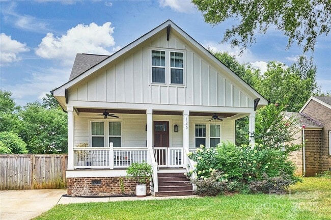 property at 126 N Smallwood Pl