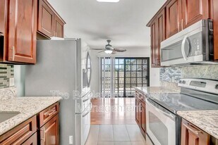 91-1020-1020 Kaiau Ave in Kapolei, HI - Building Photo
