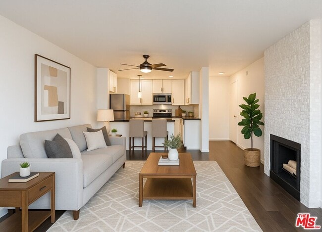 property at 141 S Clark Dr