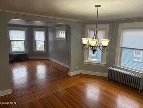 822 Hampton Ave in Schenectady, NY - Building Photo - Building Photo