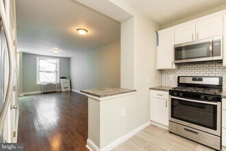 1510 S Dover St in Philadelphia, PA - Building Photo - Building Photo