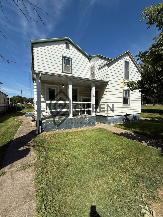 property at 735 N Schuyler Ave