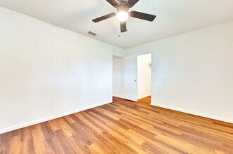 3514 Southridge Dr in Austin, TX - Foto de edificio - Building Photo