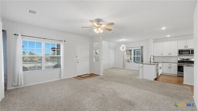 324 Kenai Dr in Niederwald, TX - Building Photo - Building Photo