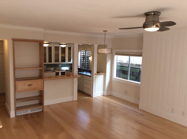 1218 9th St, Unit 5 in Santa Monica, CA - Building Photo - Building Photo