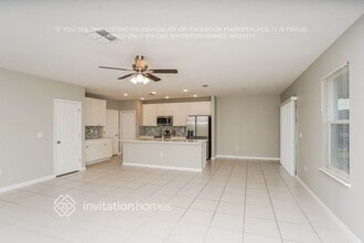 4718 Birdsong Dr in Rubonia, FL - Foto de edificio - Building Photo