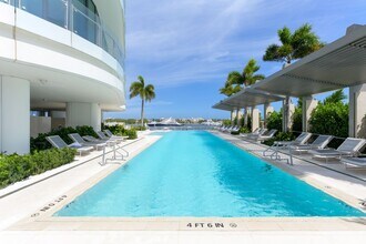 1100 S Flagler Dr in West Palm Beach, FL - Building Photo - Building Photo