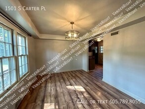 1501 S Carter Pl in Sioux Falls, SD - Foto de edificio - Building Photo