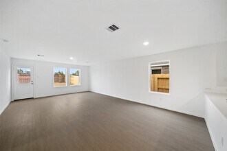 19910 Palermo Shrs Dr in Hockley, TX - Building Photo - Building Photo