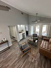 Fairway Greens Apartments in Dallas, TX - Foto de edificio - Building Photo