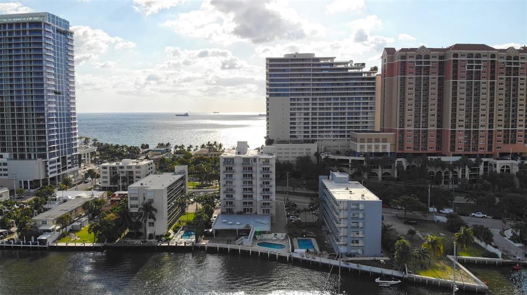 95 N Birch Rd, Unit 703 in Fort Lauderdale, FL - Building Photo