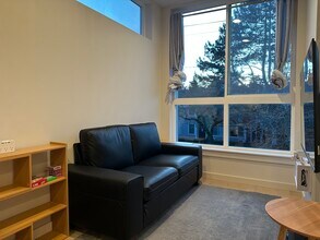 152 21st Ave E, Unit A in Seattle, WA - Foto de edificio - Building Photo