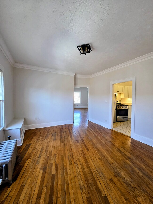 Virginia Apartments in Lakewood, OH - Building Photo - Building Photo