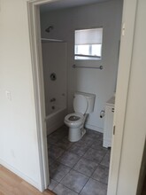 1133 E 101st St in Los Angeles, CA - Building Photo - Building Photo