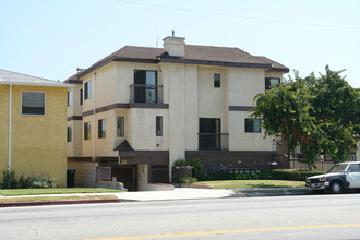 1710 W Victory Blvd in Burbank, CA - Building Photo - Building Photo