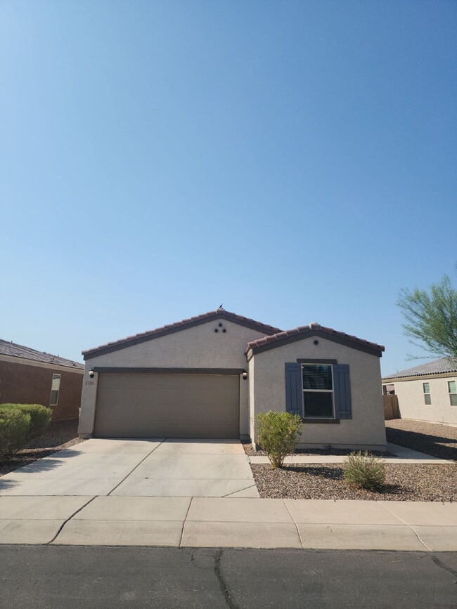 1755 E Fontana Dr in Casa Grande, AZ - Building Photo - Building Photo