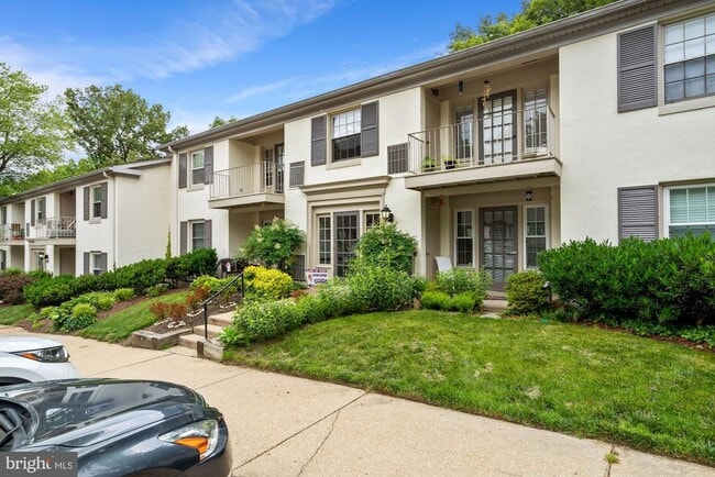 property at 5907 Kingsford Rd