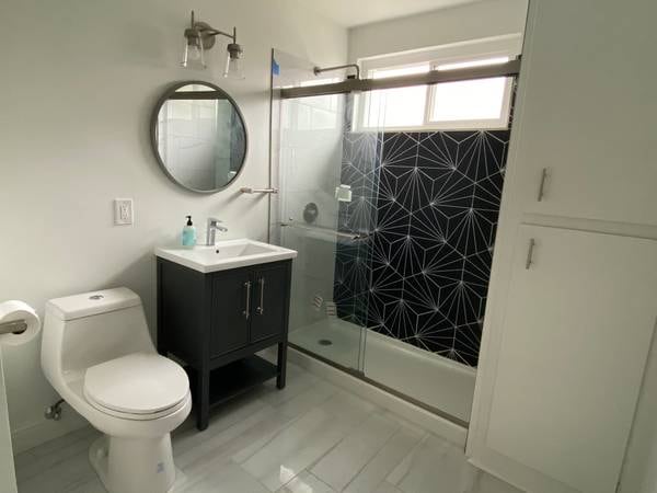 990 63rd St in Oakland, CA - Foto de edificio