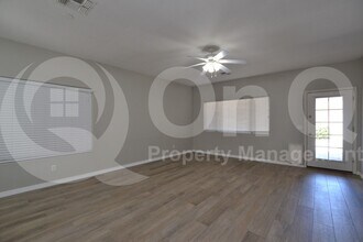 8166 W Ross Ave in Peoria, AZ - Building Photo - Building Photo