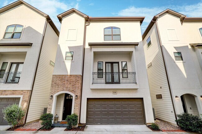 870 Wakefield Dr in Houston, TX - Building Photo - Building Photo