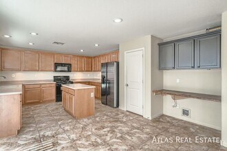 10427 Wildflower Gully St in Las Vegas, NV - Building Photo - Building Photo