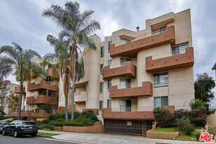 333 Westminster Ave in Los Angeles, CA - Building Photo