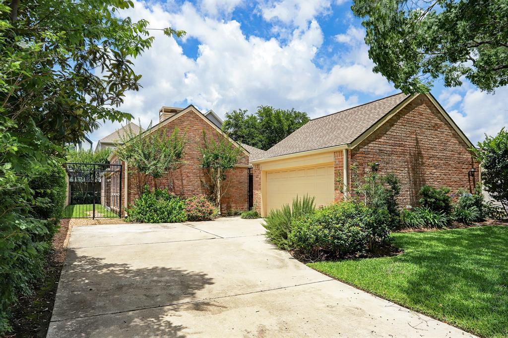 2018 Ashford Hollow Ln in Houston, TX - Building Photo