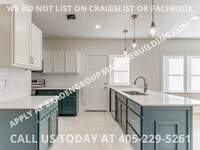 326 Emelyn St photo'