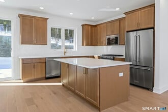 27 Bramble Tr in Brookfield, CT - Building Photo - Building Photo