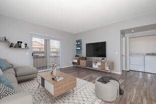 Club Pacifica Apartment Homes in Covina, CA - Building Photo