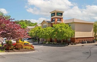 Furnished Studio-Durham - RTP - Miami Blvd in Durham, NC - Building Photo