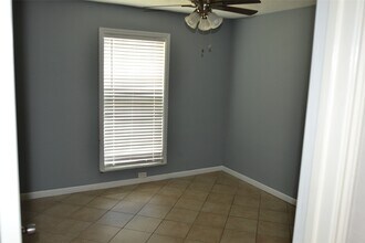 10538 Long River Dr in Sugar Land, TX - Building Photo - Building Photo