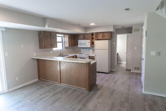 3603 Hermitage Rd in Columbia, MO - Building Photo - Building Photo