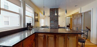 17 Holman St, Unit 1 in Boston, MA - Building Photo