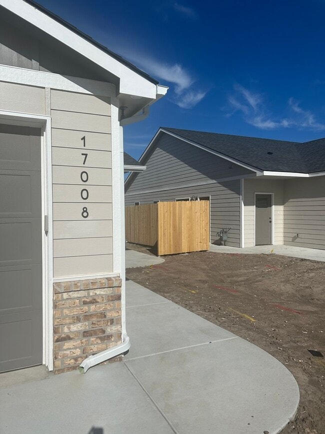 property at 17008 Kashmir St