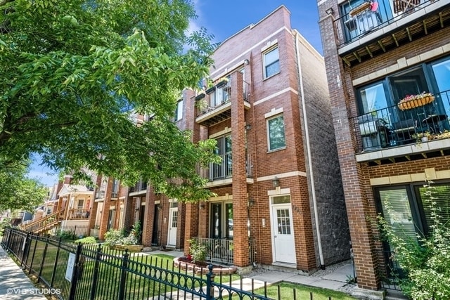 property at 3440 N Narragansett Ave