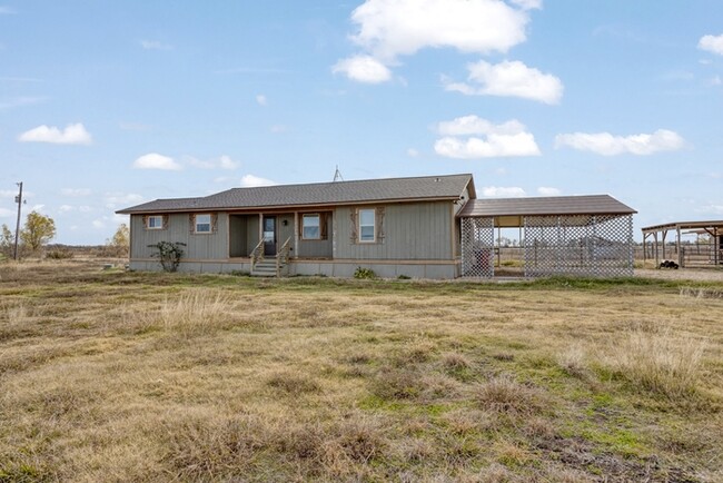 2566 FM1550 in Bonham, TX - Building Photo - Building Photo