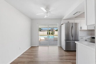 11967 106th Ct in Largo, FL - Building Photo - Building Photo