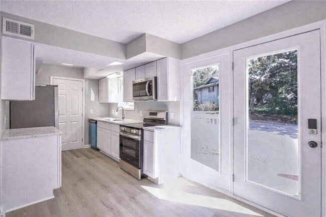 3989 Darryl Ln in Gainesville, GA - Building Photo - Building Photo