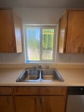 722 Pioneer Rd in Brookings, OR - Building Photo - Building Photo