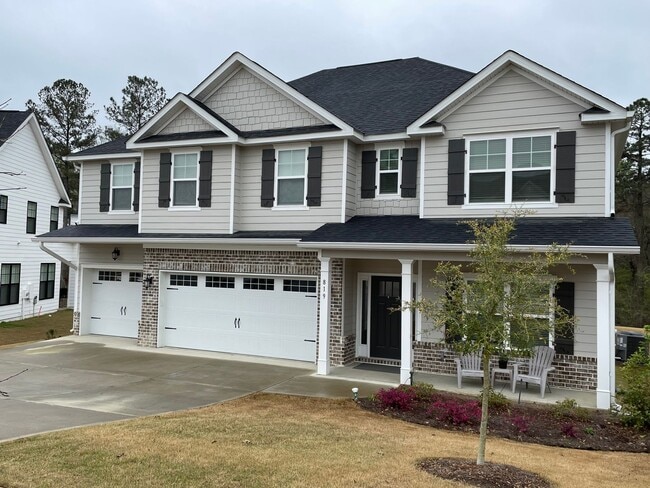 property at 819 Lost Grv Trl