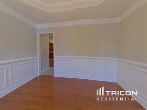 1461 Primrose Park Rd in Sugar Hill, GA - Building Photo - Building Photo