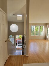 9506 Sand Point Way NE in Seattle, WA - Building Photo - Building Photo