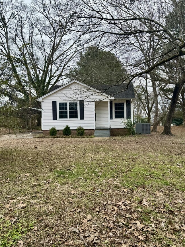 1483 Boone St in Tupelo, MS - Building Photo - Building Photo