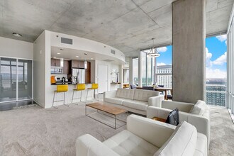 1324 Champa St in Denver, CO - Building Photo - Building Photo