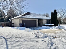 3204 Westminster Rd in Janesville, WI - Building Photo