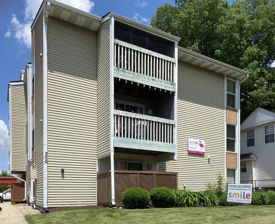 306 E Clark in Champaign, IL - Foto de edificio