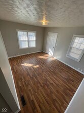 8761 E 46th St in Lawrence, IN - Building Photo - Building Photo