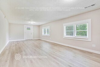 547 Rustic Rd in Stockbridge, GA - Building Photo - Building Photo