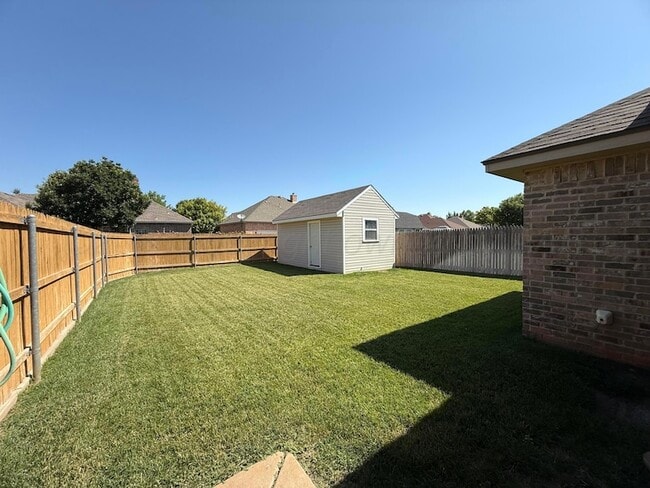 6920 Thunder Rd in Amarillo, TX - Building Photo - Building Photo